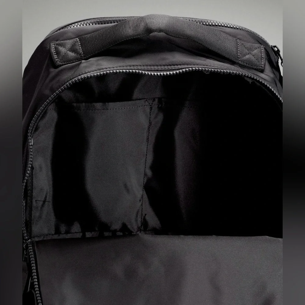 NWT Lululemon New Crew Black Backpack 22L